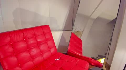 Milane online show from 01.04.25