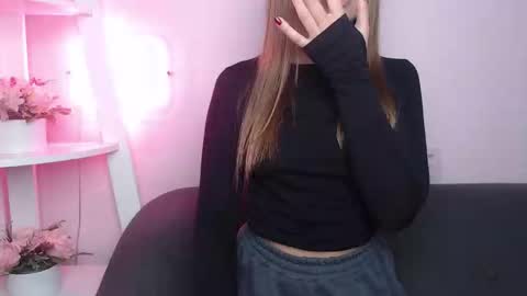 milanaangelas online show from 10.11.25
