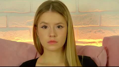 MilanaBalmain online show from 09.10.25