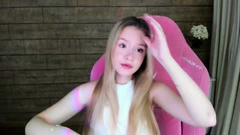 MilanaBalmain online show from 09.15.25