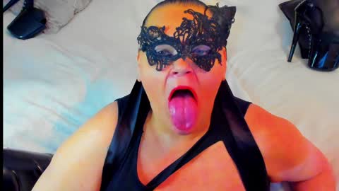 Lana online show from 01.04.25