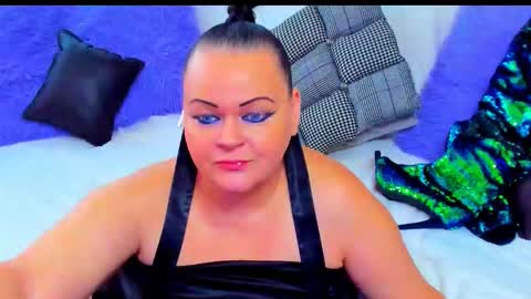 Lana online show from 11.28.25