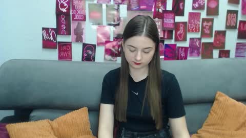 milanaroz online show from 03.27.26