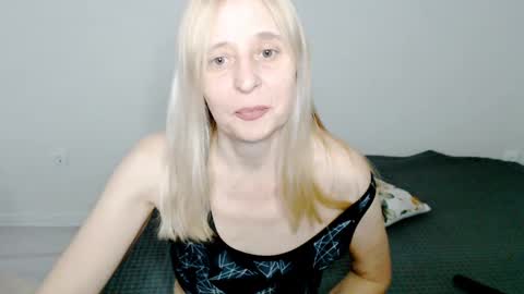 Milena online show from 02.14.25