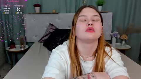 milanaxhoney online show from 02.28.26