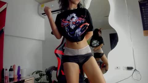 milanx2 online show from 01.22.25