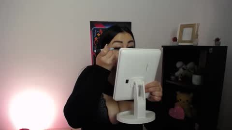 Snapshot of milania_milaa chatting on 10.10.25 milania_milaa online show from 10.10.25