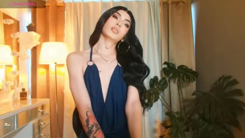 Snapshot of milansantana24 chatting on 10.29.25 MILAN SANTANA online show from 10.29.25