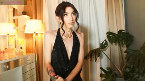 Snapshot of milansantana24 chatting on 11.11.25 MILAN SANTANA online show from 11.11.25