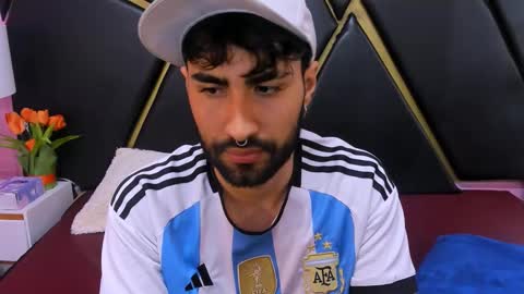 milanzaire online show from 10.23.25