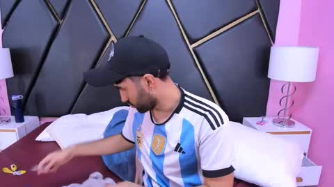 milanzaire online show from 11.16.25