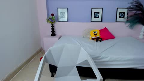 Mila Rose online show from 12.06.24