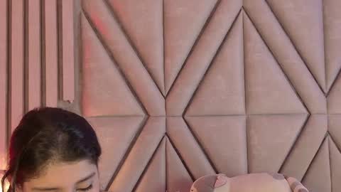 milarux online show from 11.19.25