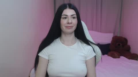 Snapshot of milasecretsss chatting on 04.23.26 milasecretsss online show from 04.23.26