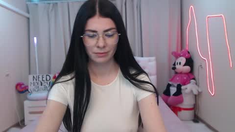 Snapshot of milasecretsss chatting on 05.22.26 milasecretsss online show from 05.22.26