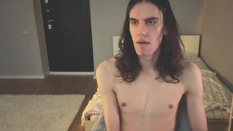 Snapshot of milaslovv chatting on 05.08.26 Mila online show from 05.08.26