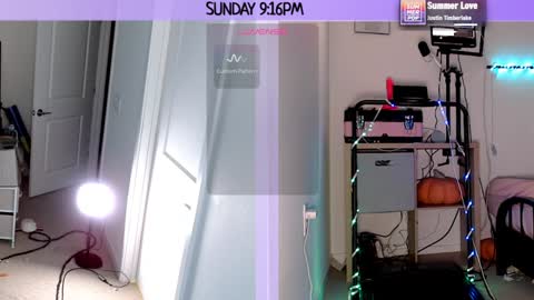 Mila Valentina online show from 01.06.25