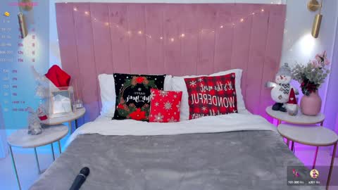 Mia online show from 12.12.24