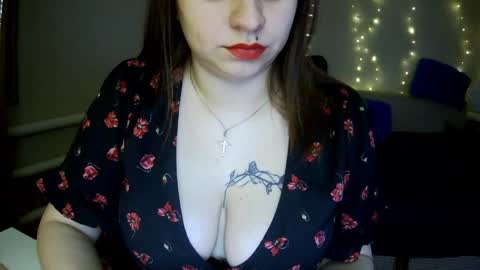 Milaxcute online show from 04.11.26