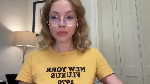 Mila online show from 12.05.25