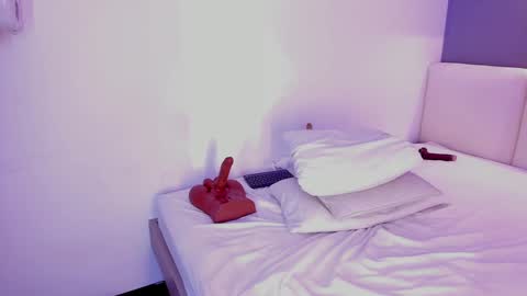 Milena  online show from 12.31.24