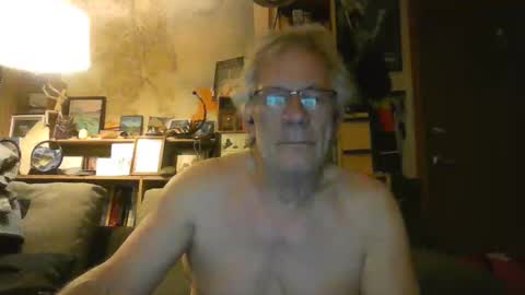 Snapshot of milehi1958 chatting on 04.26.26 Milehi1958 online show from 04.26.26