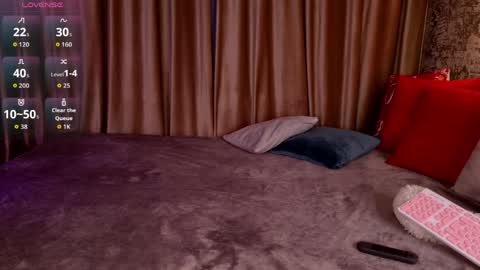 Mia online show from 04.09.26