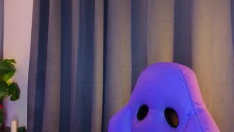 milena_lawson online show from 11.26.25