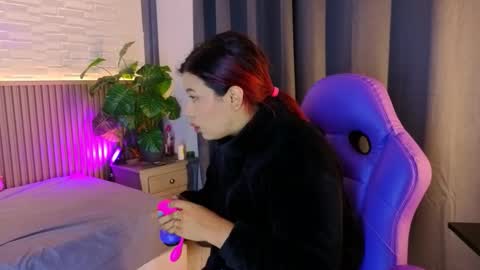 milena_lawson online show from 11.29.25