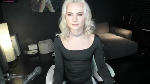Snapshot of milena_marshmallows chatting on 05.04.26 Milena online show from 05.04.26