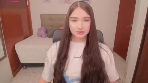 Snapshot of miley_baker chatting on 02.25.26 Miley online show from 02.25.26