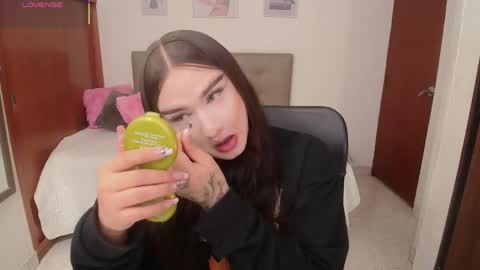 Snapshot of miley_baker chatting on 02.28.26 Miley online show from 02.28.26