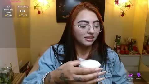 Snapshot of miley_clarck chatting on 04.25.26 Miley online show from 04.25.26