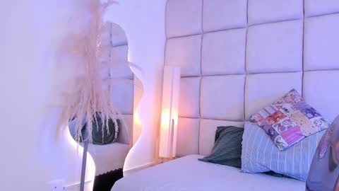 Snapshot of miley_colins0 chatting on 11.14.25 Miley online show from 11.14.25