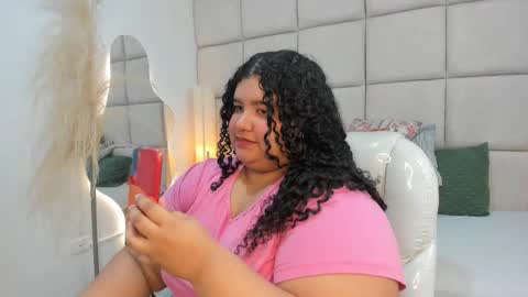 Snapshot of miley_colins0 chatting on 12.03.25 Miley online show from 12.03.25