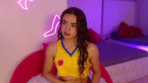 Snapshot of miley_ruby chatting on 06.18.26 miley online show from 06.18.26