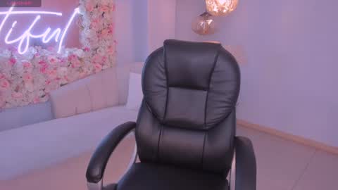 Miley Cruz  IG miley model23 online show from 12.05.24