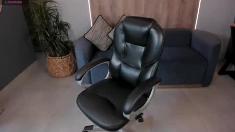 Miley Cruz  IG miley model23 online show from 10.04.25