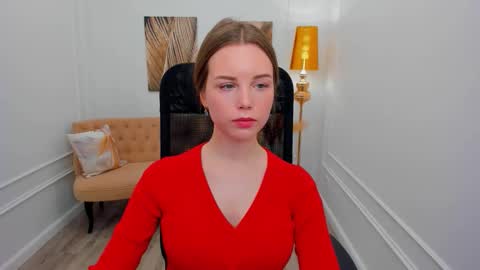 Snapshot of mileygloss chatting on 02.03.26 mileygloss online show from 02.03.26