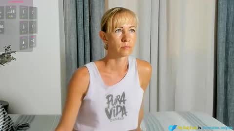 Snapshot of milf_hairy chatting on 11.21.25 Christine online show from 11.21.25