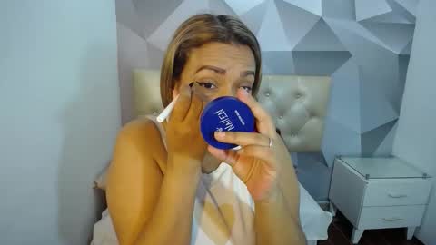 milf_hugeboobs online show from 12.17.25