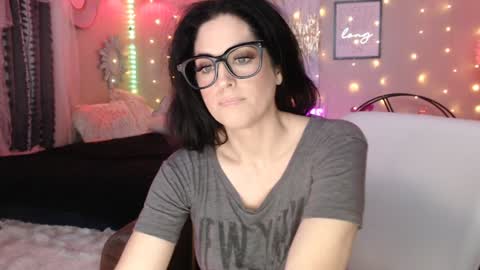 Milf Lacey online show from 12.26.24