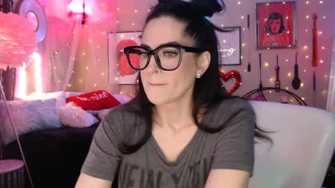 Milf Lacey online show from 01.22.25