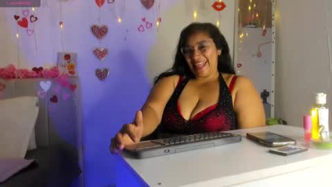 milf latinn online show from 09.17.25