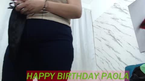 Snapshot of milf_loven chatting on 12.24.24 Milf Loven online show from 12.24.24