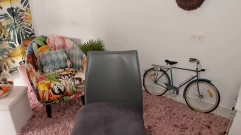 MilfElla online show from 01.21.25