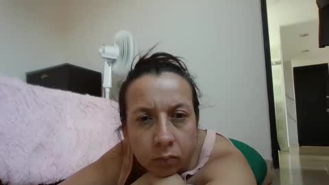 Snapshot of milfevha chatting on 09.09.25 milfevha online show from 09.09.25