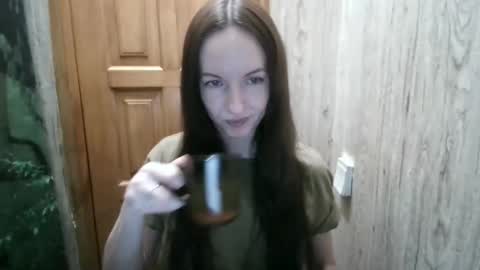 Snapshot of miliah chatting on 01.13.25 miliah online show from 01.13.25