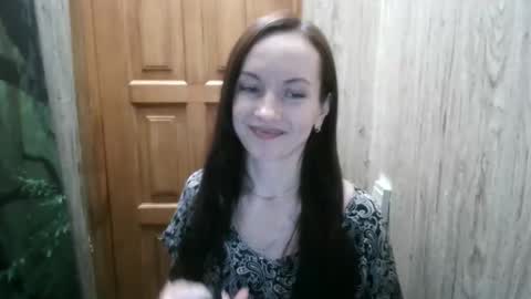 Snapshot of miliah chatting on 01.28.25 miliah online show from 01.28.25