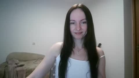 Snapshot of miliah chatting on 09.08.25 miliah online show from 09.08.25